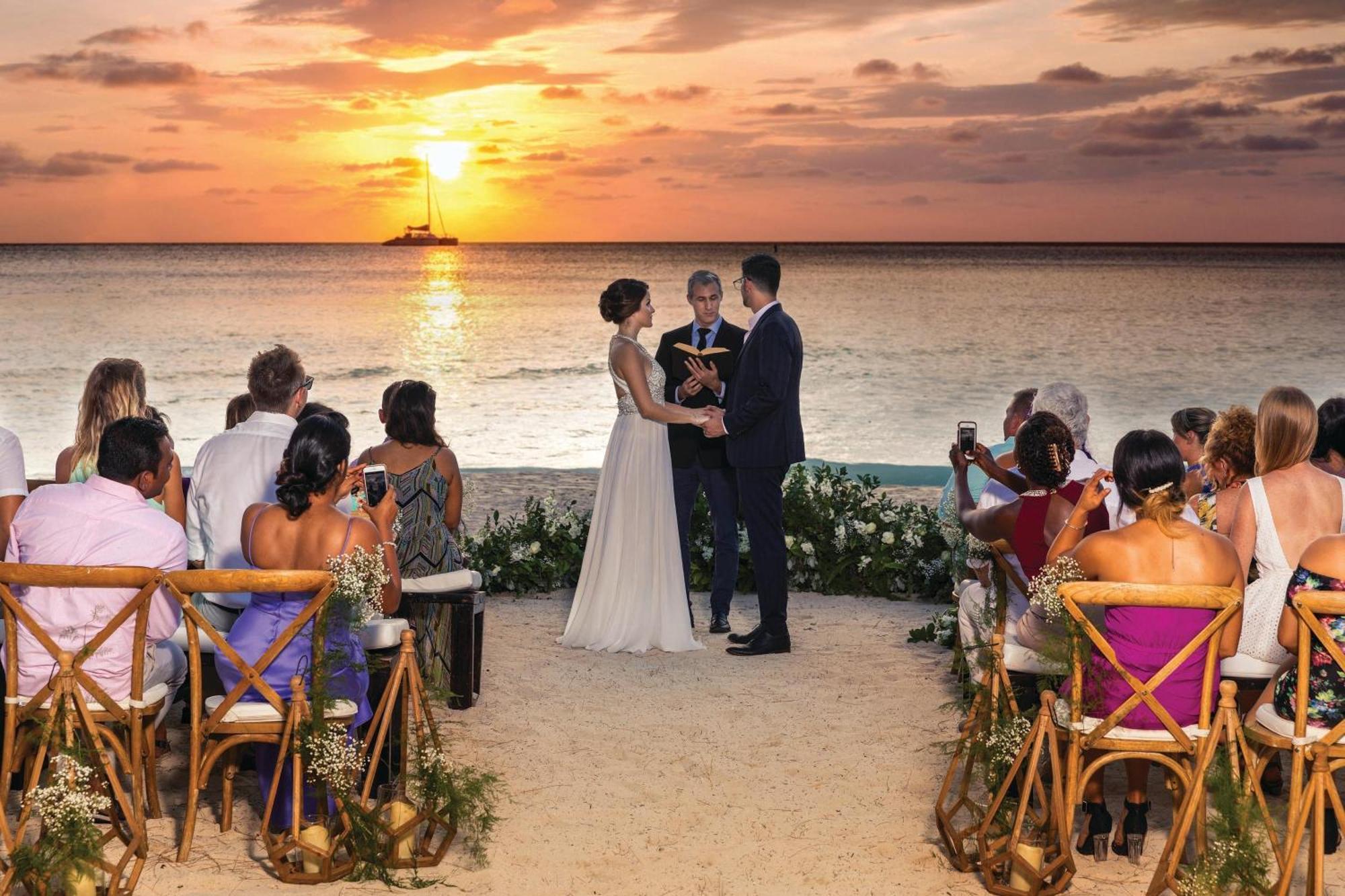 The Westin Grand Cayman Seven Mile Beach Resort & Spa West Bay Exterior foto